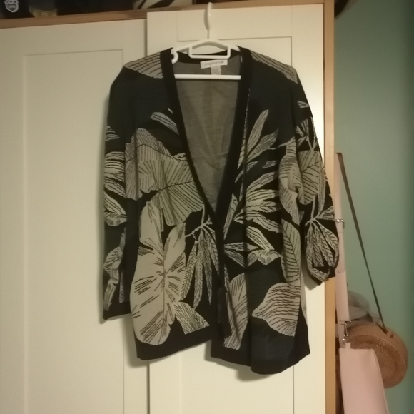 Sweater - Picture 1 of 1